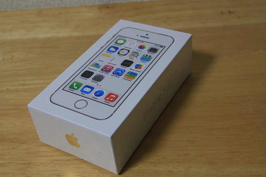Vand noul Apple iPhone 5s Unlocked, anunt din Timisoara