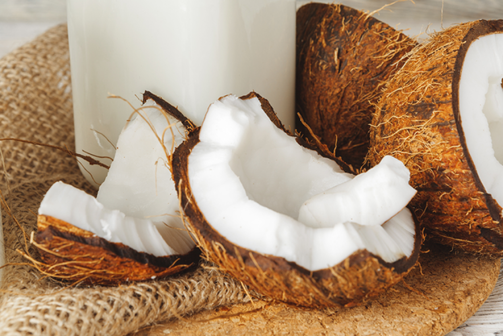 Laptele de cocos: nectarul tropical cu beneficii surprinzătoare